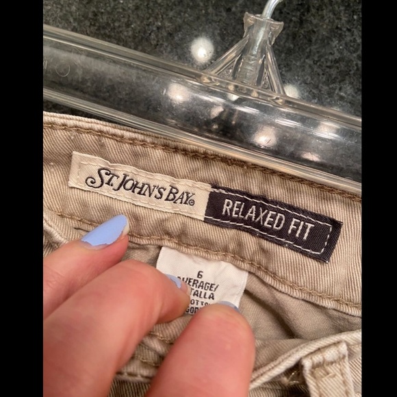 St: John’s Bay Khaki Pants - Picture 4 of 4